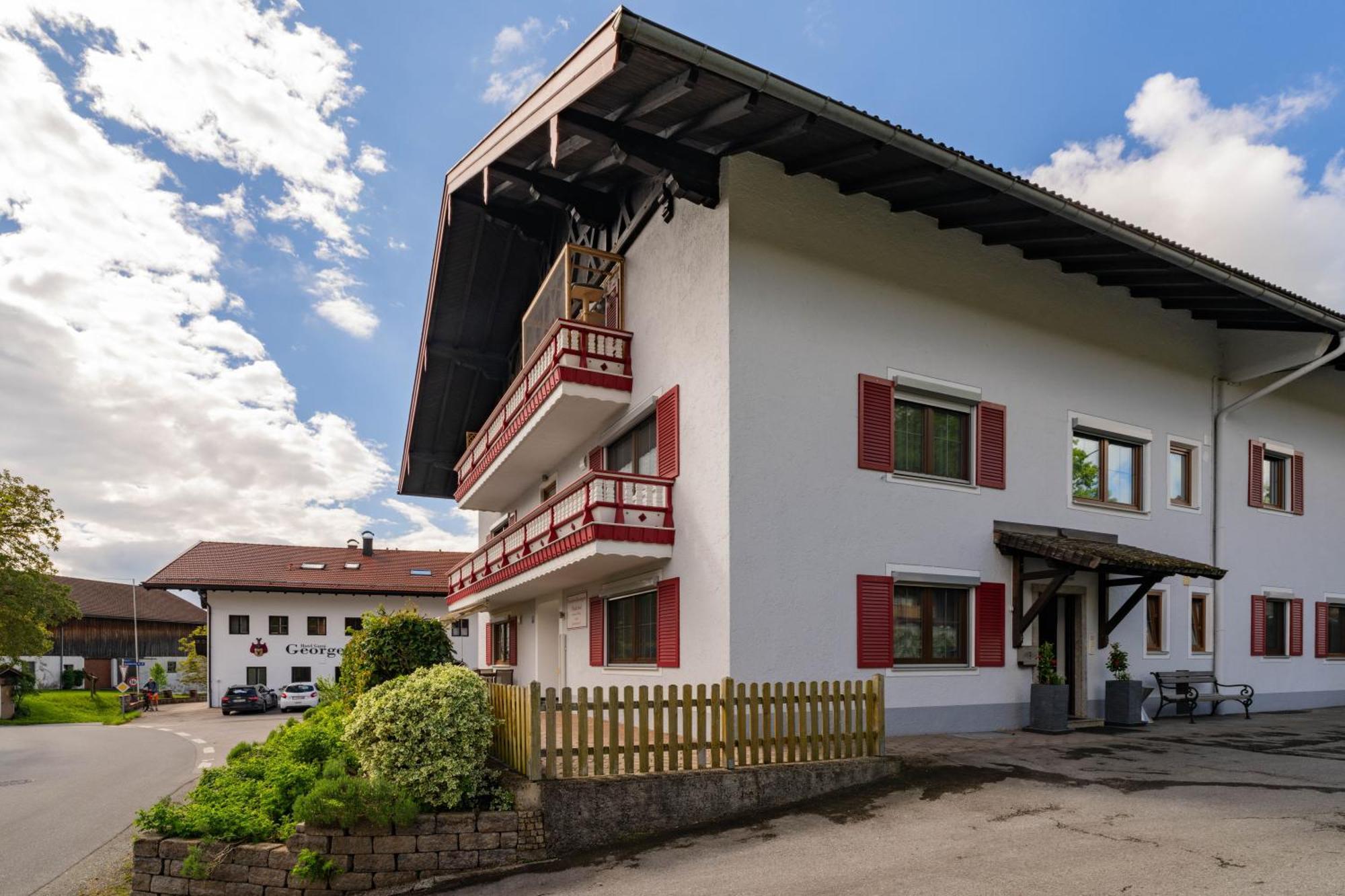 Ferienwohnungen Maderhof リムシュティング エクステリア 写真